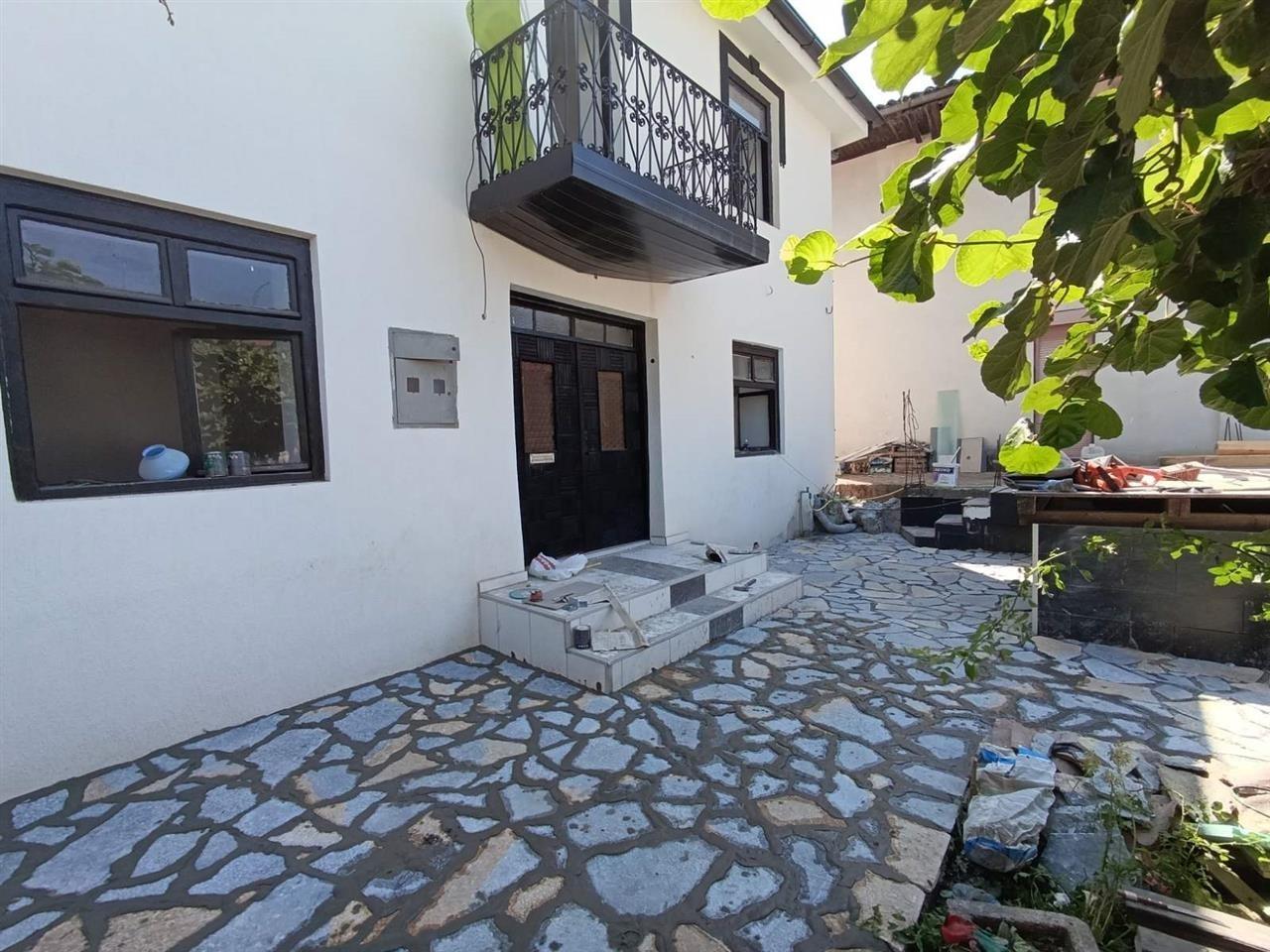 OHRID Centarot'ta Komple Yenilenmiş Satılık Ev
